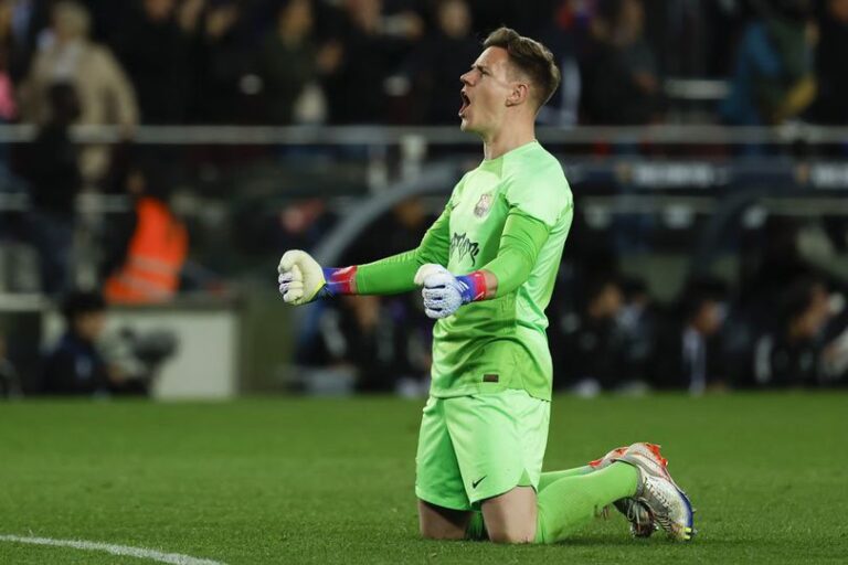 marc-andre-ter-stegen-pemain-bola-terbaik-yang-menguasai-gawang