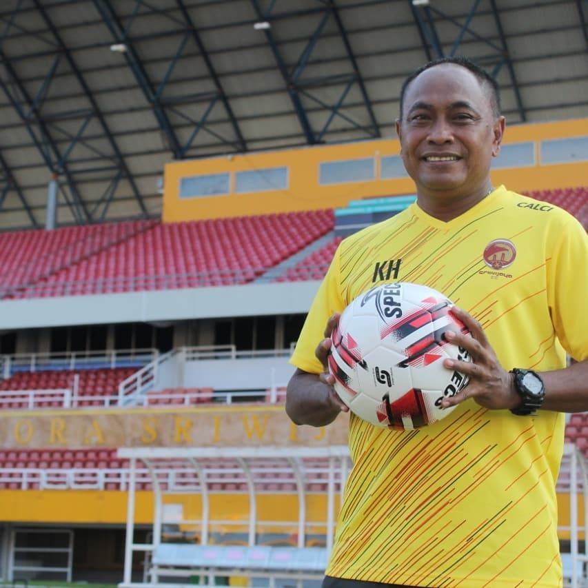 profil-dan-perjalanan-karier-pemain-bola-kas-hartadi