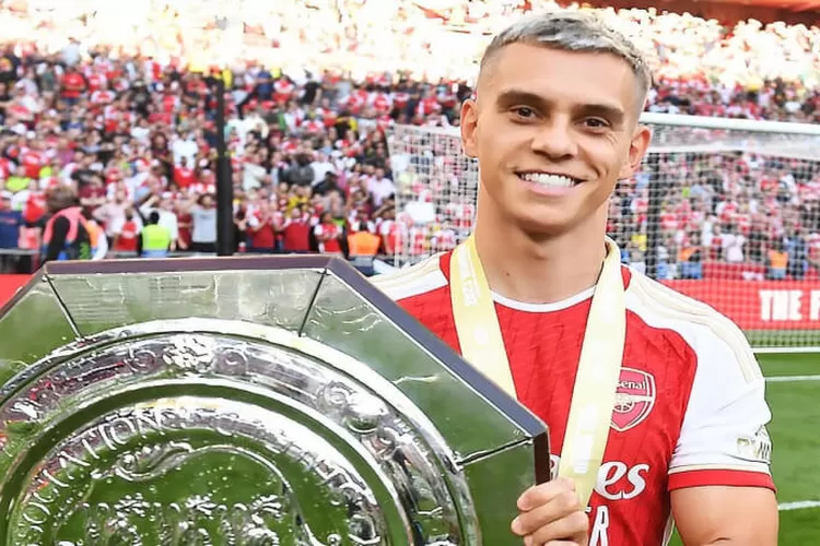 profil-lengkap-pemain-bola-leandro-trossard