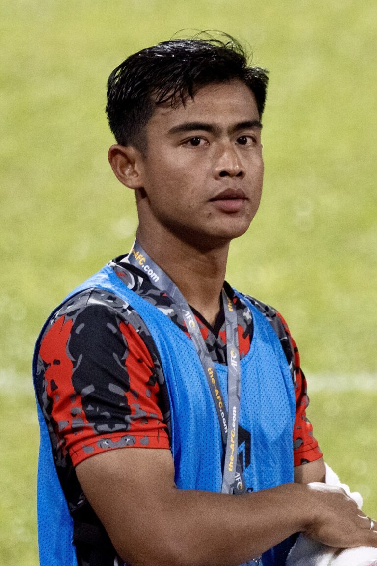 profil-lengkap-pemain-bola-pratama-arhan