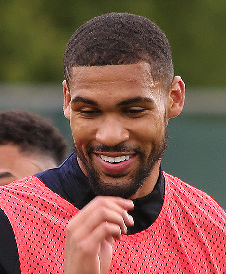 profil-lengkap-pemain-bola-ruben-loftus-cheek