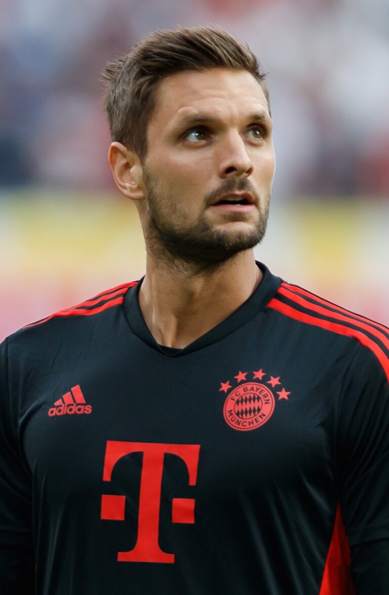 profil-lengkap-pemain-bola-sven-ulreich