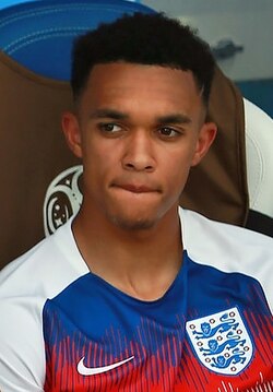 profil-lengkap-pemain-bola-trent-alexander-karier-dan-prestasinya