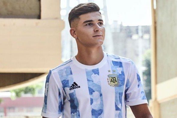 julian-alvarez-profil-dan-performa-pemain-bola-muda-argentina