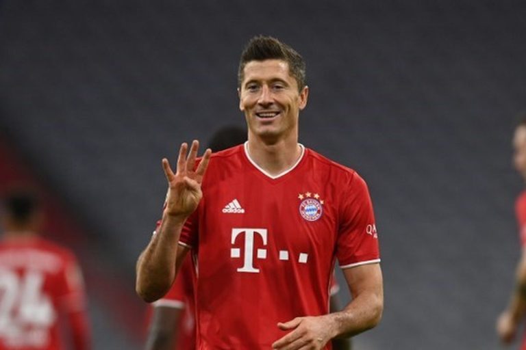 profil-lengkap-pemain-bola-robert-lewandowski-dan-prestasinya