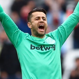 profil-pemain-bola-lukasz-fabianski-kiper-profesional-polandia