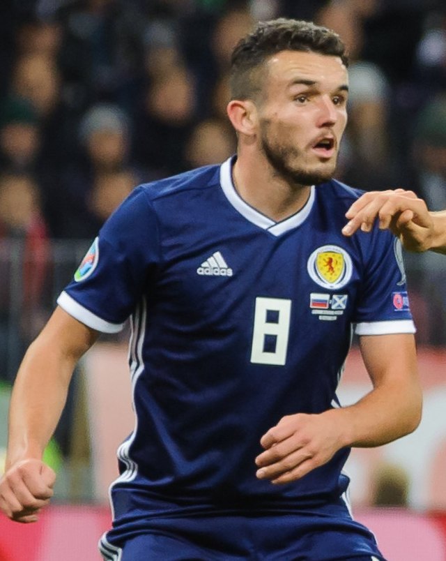 profil-lengkap-pemain-bola-john-mcginn-dan-perannya-di-lapangan