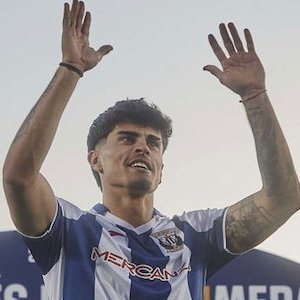 profil-lengkap-pemain-bola-juan-cruz-karier-dan-prestasinya