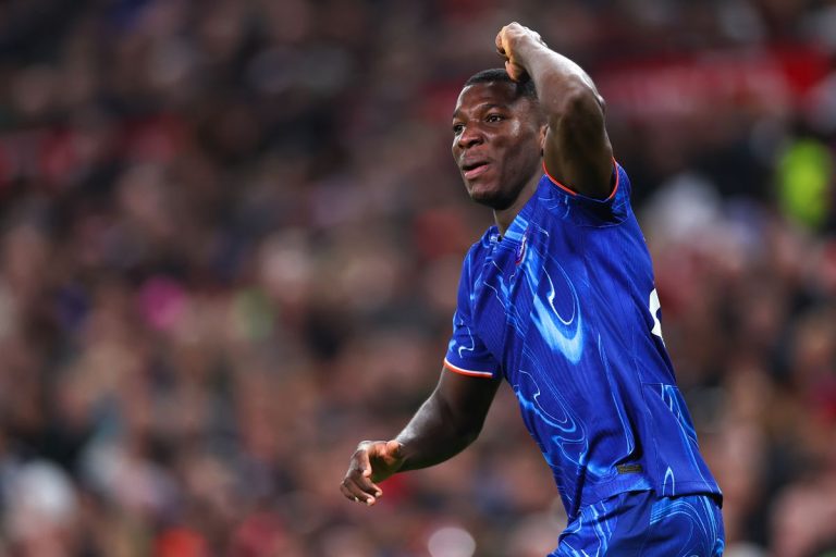 profil-lengkap-pemain-bola-moises-caicedo-dan-perjalanannya