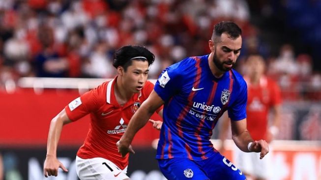 profil-lengkap-pemain-sepak-bola-matej-sin-karier-dan-prestasinya