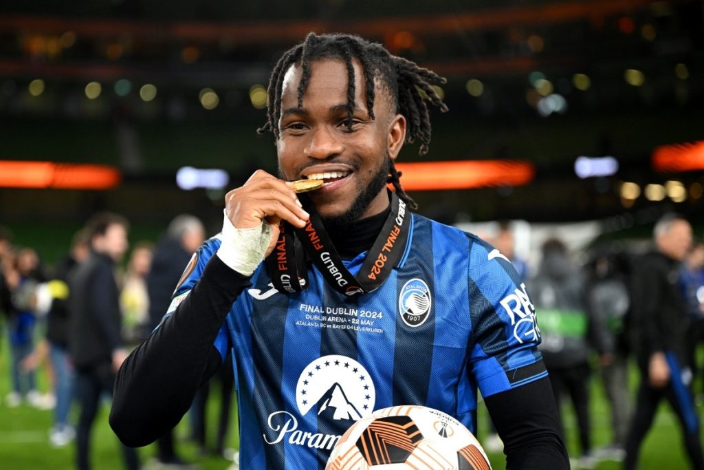 profil-pemain-bola-ademola-lookman-karir-dan-prestasinya