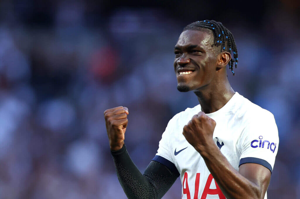 yves-bissouma-profil-dan-peran-pemain-bola-terbaru