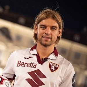 profil-lengkap-pemain-bola-borna-sosa-dan-perjalanan-kariernya