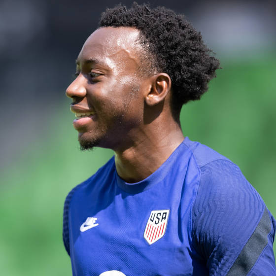 profil-pemain-bola-george-bello-karier-dan-prestasinya