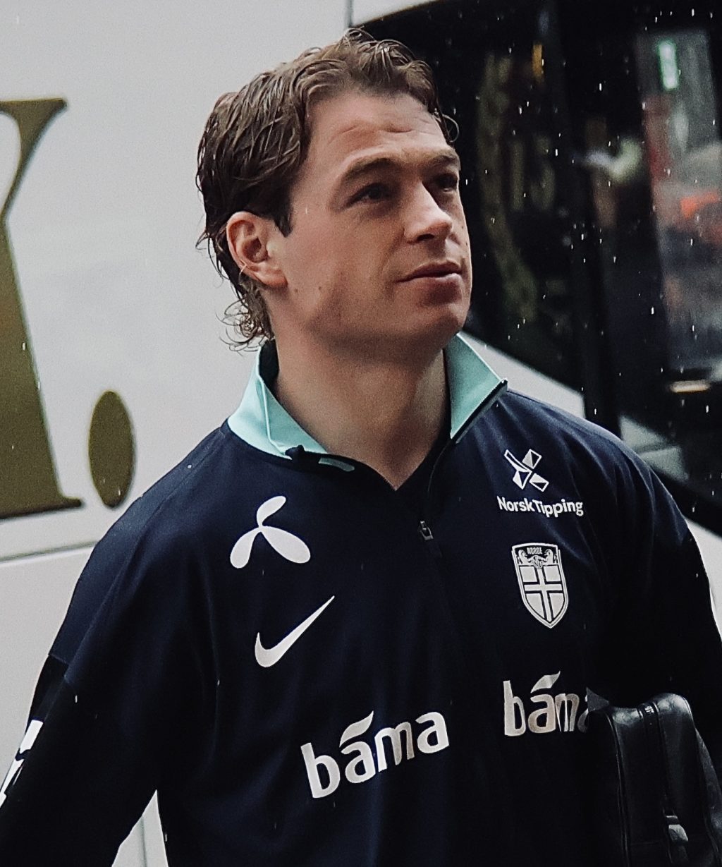 profil-lengkap-patrick-berg-gelandang-serba-bisa-dari-norwegia