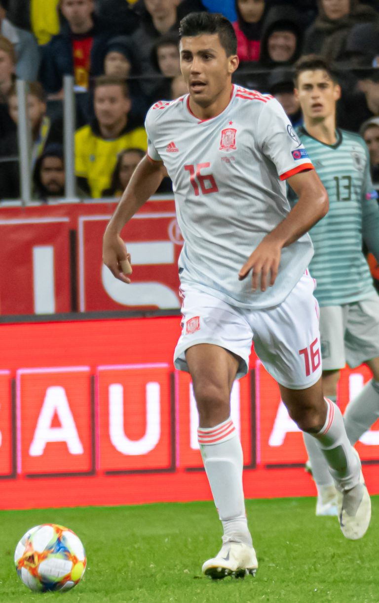 profil-lengkap-pemain-bola-rodri-gelandang-andal-dari-spanyol