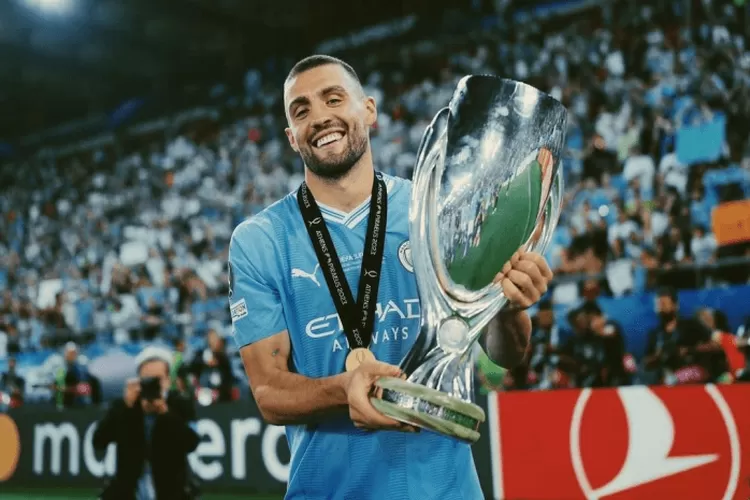 profil-pemain-bola-mateo-kovacic-gelandang-serba-bisa