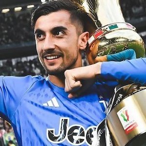 profil-pemain-bola-mattia-perin-kiper-handal-asal-italia