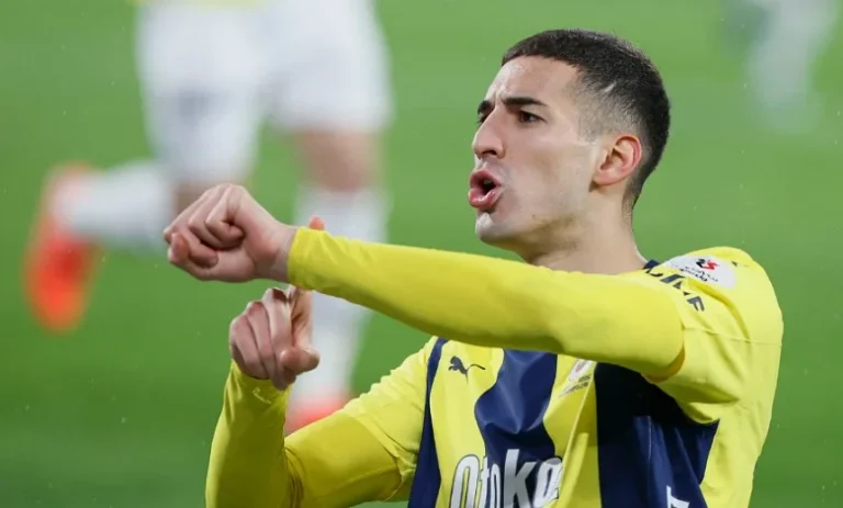 profil-pemain-bola-mert-muldur-karier-dan-prestasinya