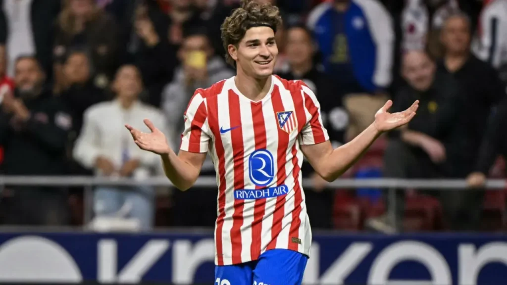 profil-varo-alvarez-pemain-bola-berbakat-dari-spanyol