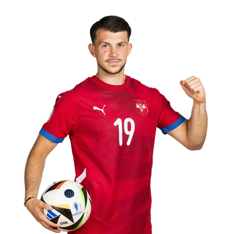 lazar-samardzic-profil-dan-perjalanan-karier-pemain-bola-serbia